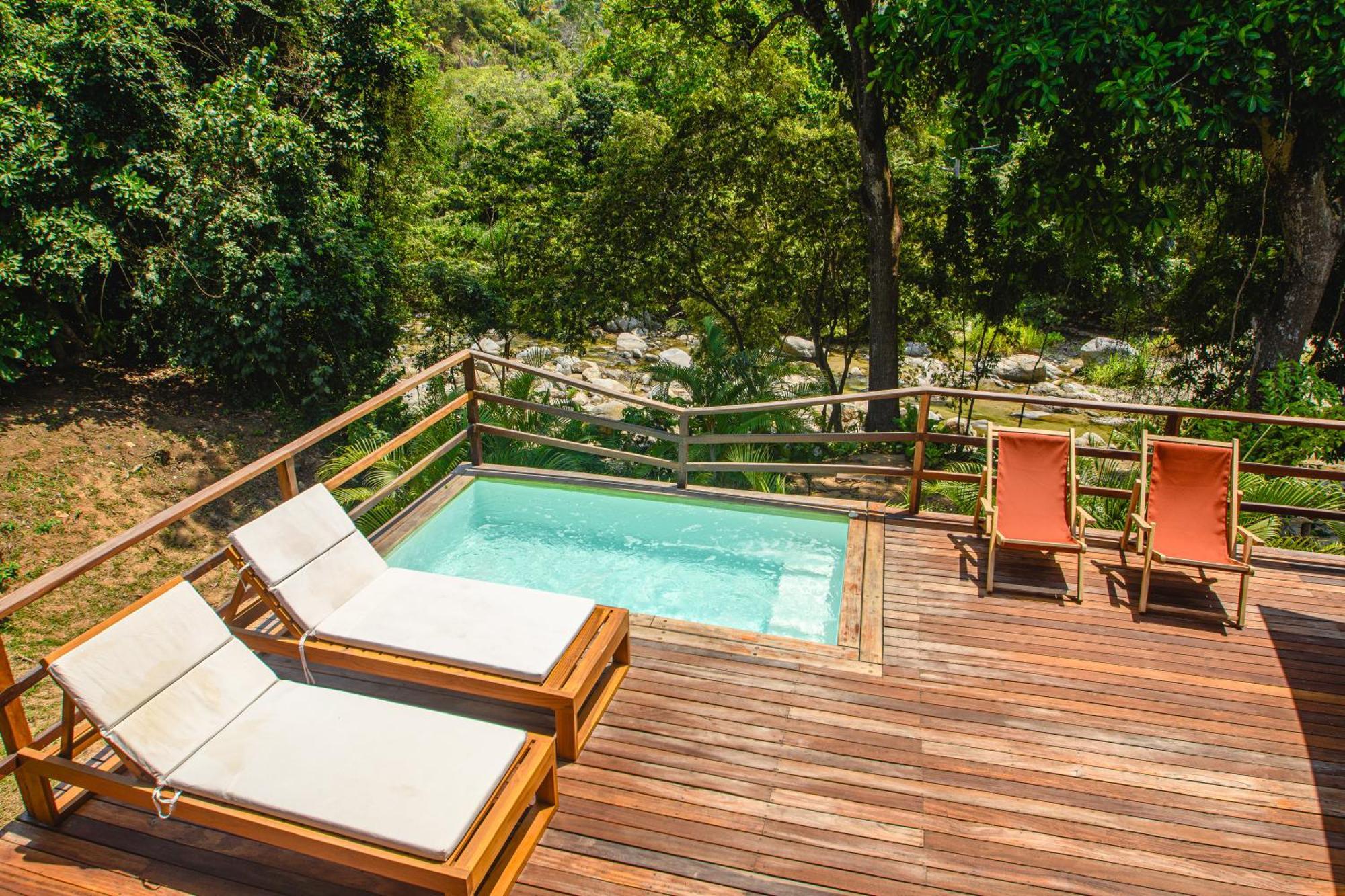Senda Watapuy Hotel El Zaino Exterior photo A private pool at the hotel