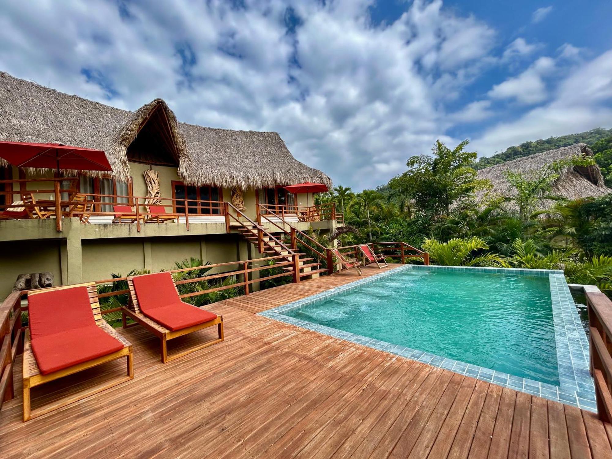 Senda Watapuy Hotel El Zaino Exterior photo The swimming pool at the resort