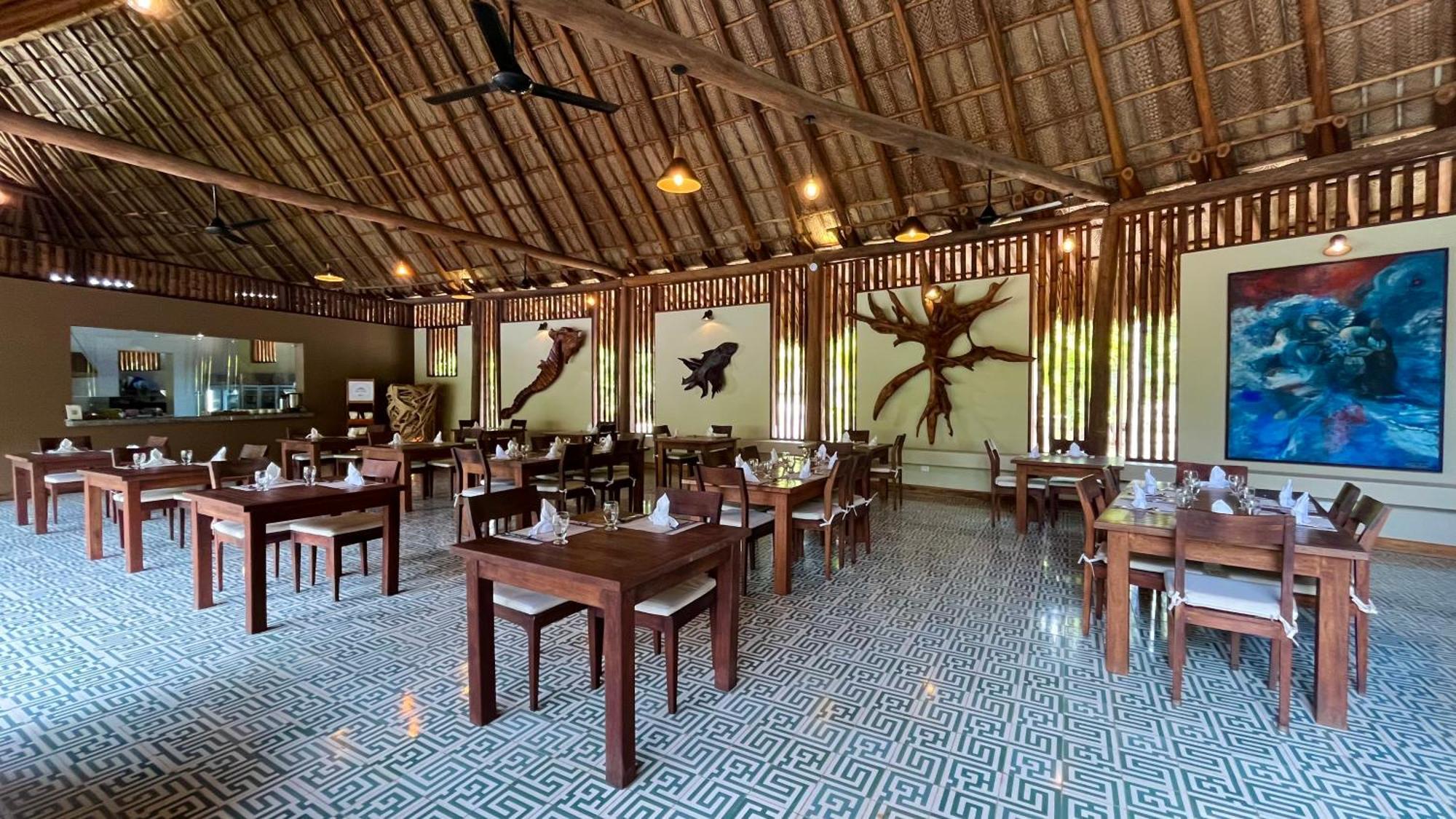 Senda Watapuy Hotel El Zaino Exterior photo Restaurant at the resort